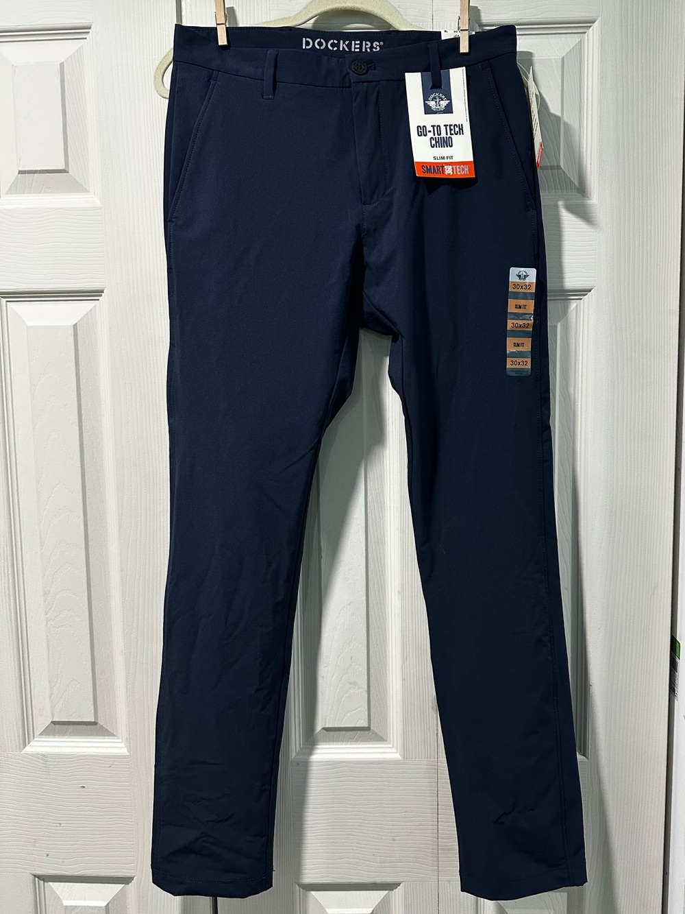 Dockers Men’s Navy Go-To Tech Chino Pants